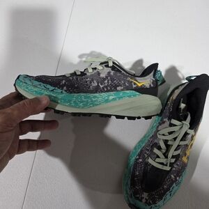 Brand New Hoka One One SpeedGoat 6, Size 6